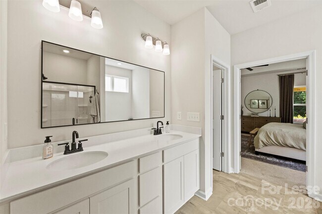 Building Photo - 3014 Oxtail Ct