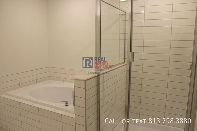 Building Photo - 32146 Powderpuff Mimosa Dr