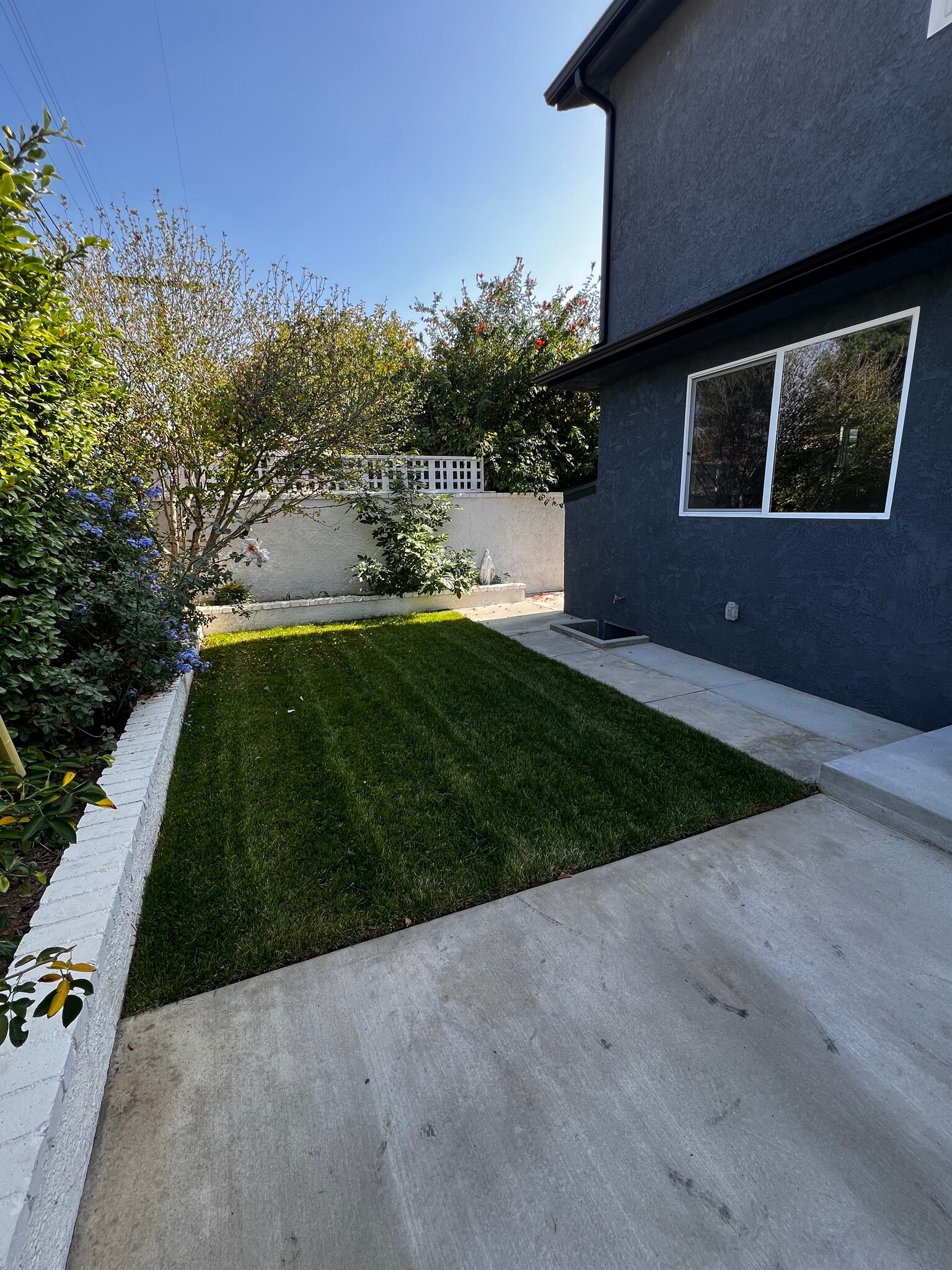 Building Photo - 14939 Tuba St