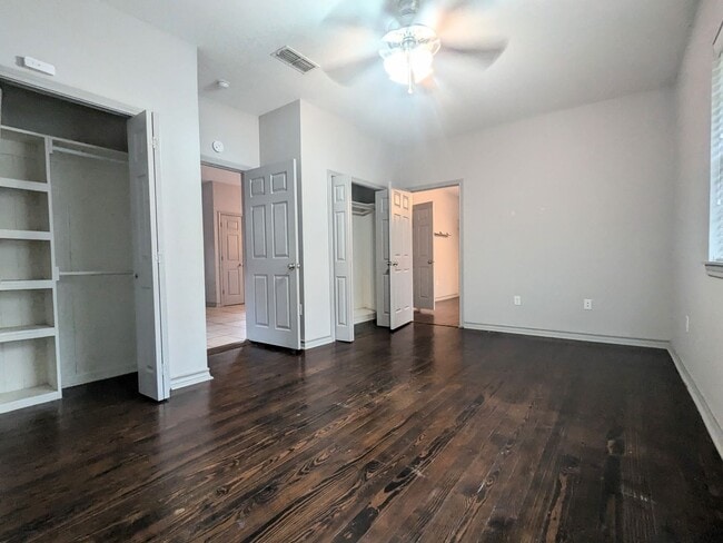 Building Photo - Coming Soon!  3 Bed, 1 Bath on Arkansas Side