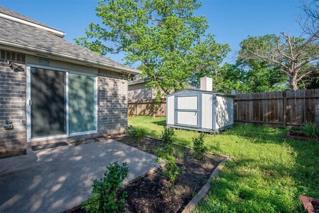 Building Photo - 6930 Haven Creek Dr