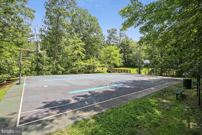 Building Photo - 5834 Waterdale Ct