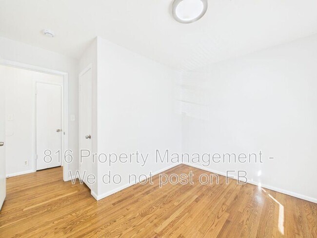 Building Photo - 7800 E 91 St