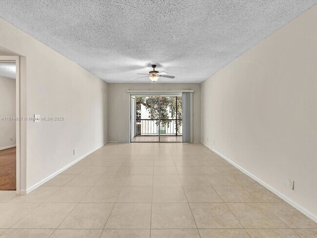 Building Photo - 614 NW 13th St
