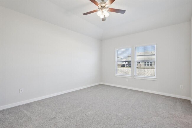 Building Photo - 2332 Delano Dr