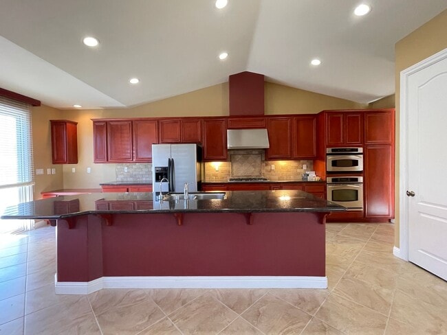 Building Photo - Single Story Large Four Bedroom Home in the Bluffs