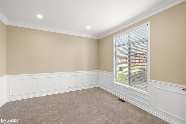 Building Photo - 46267 Terrace Dr