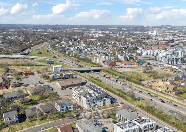 Building Photo - 1019 12th Ave N