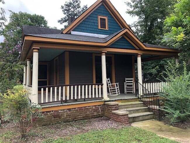 Building Photo - Rooms for rent in a shared home