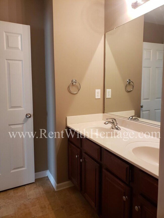 Building Photo - GORGEOUS HOME / UPGRADES GALORE/ GREAT LOCATION!!! CHAPEL HILL SCHOOLS