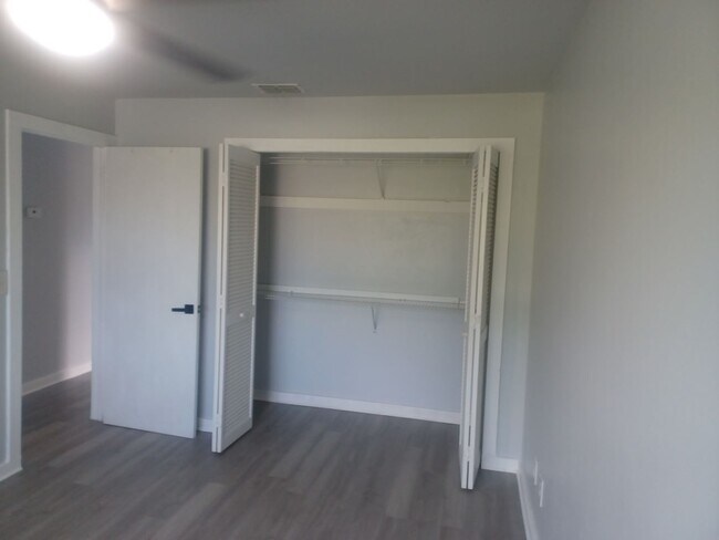 Building Photo - 4007 Skyline Blvd