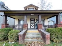 Building Photo - PRELEASING for AUGUST! Close to Campus