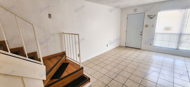 Building Photo - 9479 Olde Towne Row
