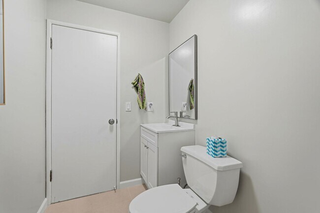 Building Photo - One-of-a-Kind Home with Pool, Gazebo, and Sunken Conversation Pit!