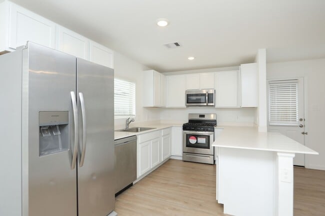 Building Photo - 2741 Cadiz Bay Dr