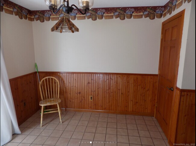 Building Photo - 31 Meloy Rd
