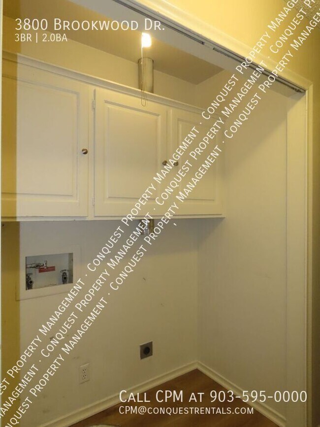 Building Photo - 3800 Brookwood Dr