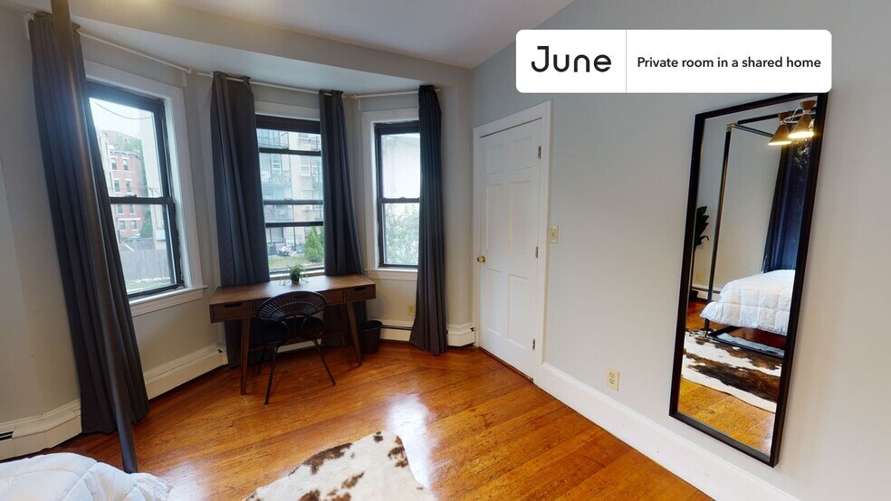 Building Photo - Room in Shared 4 bed/2 bath home