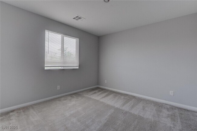 Building Photo - 114 Manzanita Falls Ave