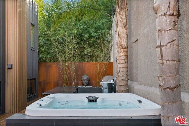 Building Photo - 3601 Dixie Canyon Ave