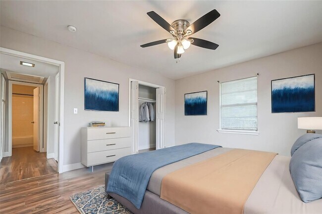 Building Photo - 8430 Round Rock Dr
