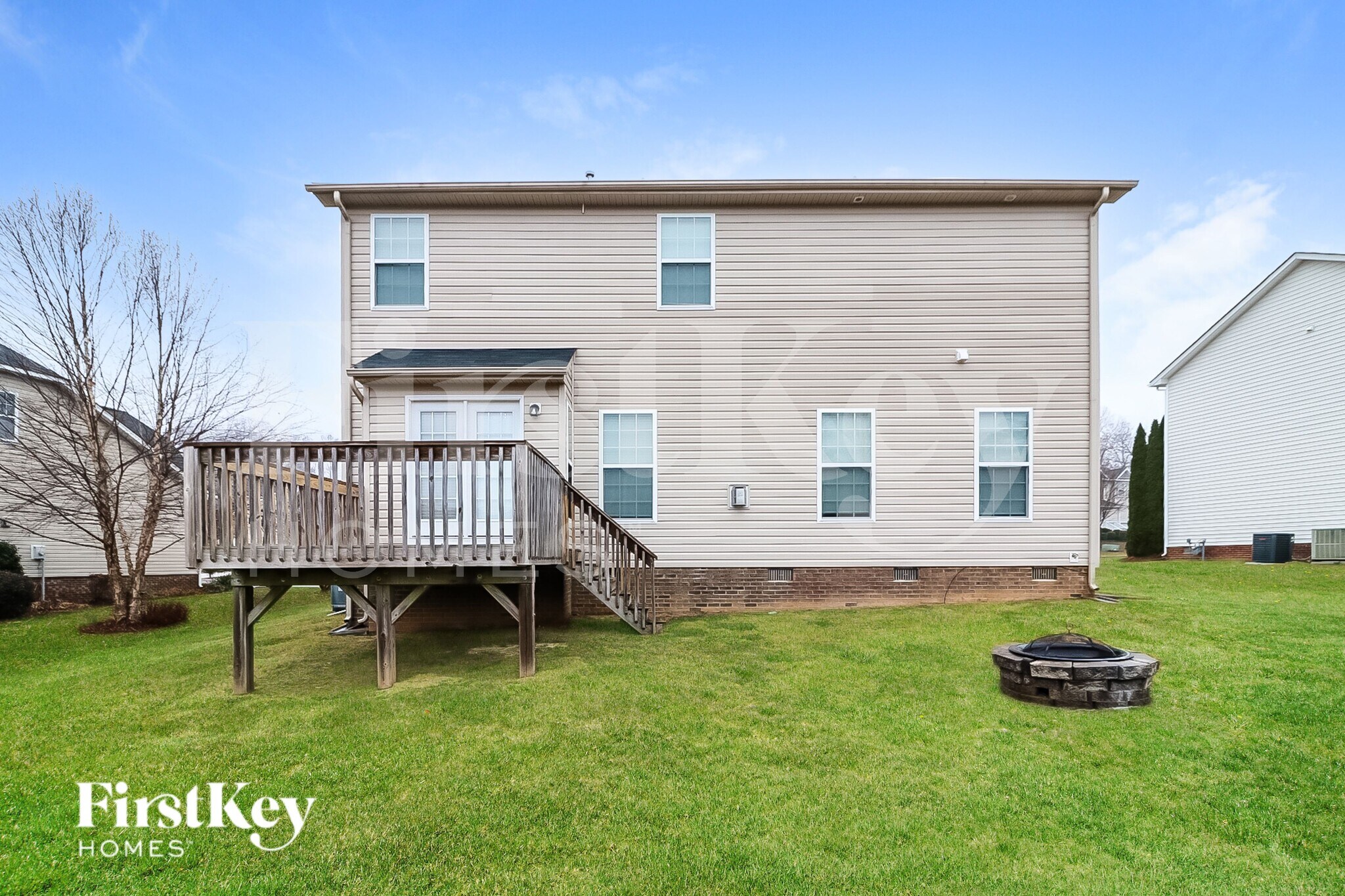 Building Photo - 2184 McLaughlin Dr