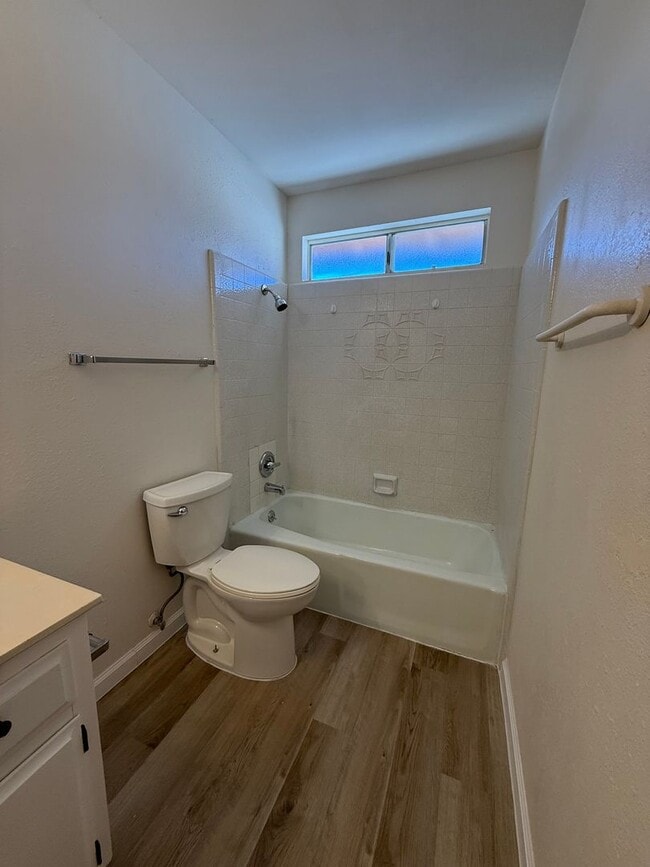 Building Photo - 73615 Sun Valley Dr