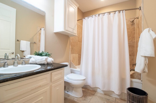 Building Photo - 7039 Kingston Cove Ln