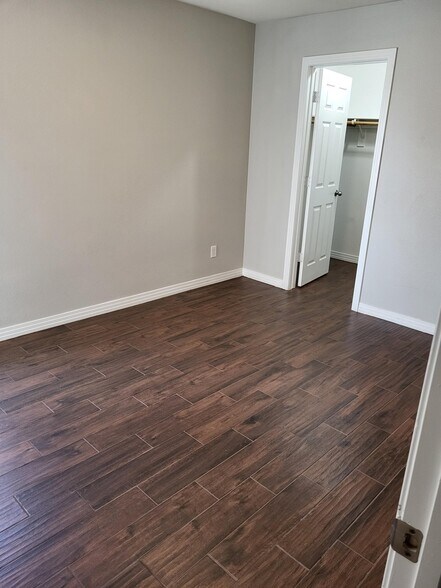 Building Photo - 1137 Evergreen Cove St