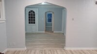 Building Photo - 2506 Prast Blvd