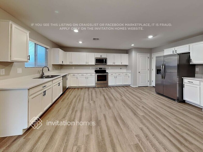 Building Photo - 1102 Canyonlands Ct