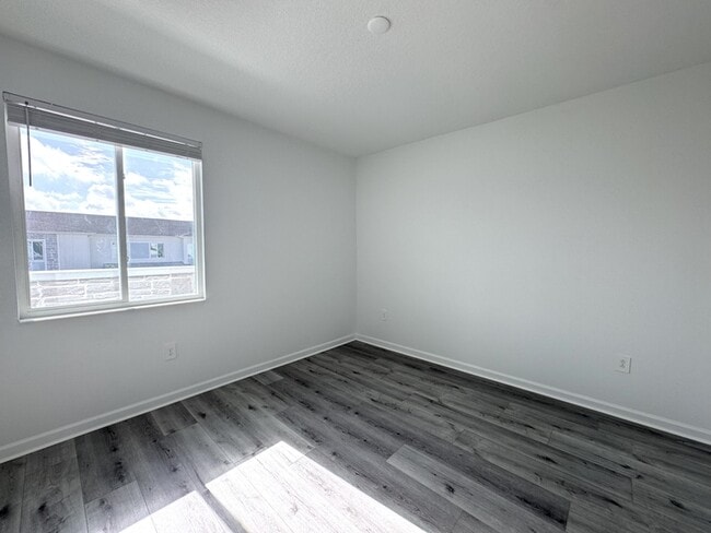 Building Photo - 336 Nine Iron Dr
