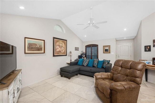 Building Photo - 10 Jackson N Rd