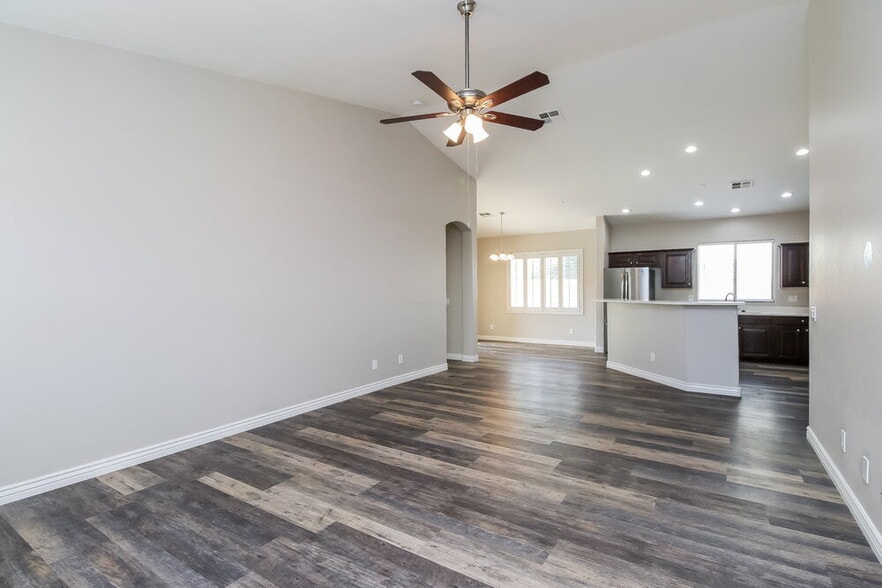 Building Photo - 4045 E Trigger Way