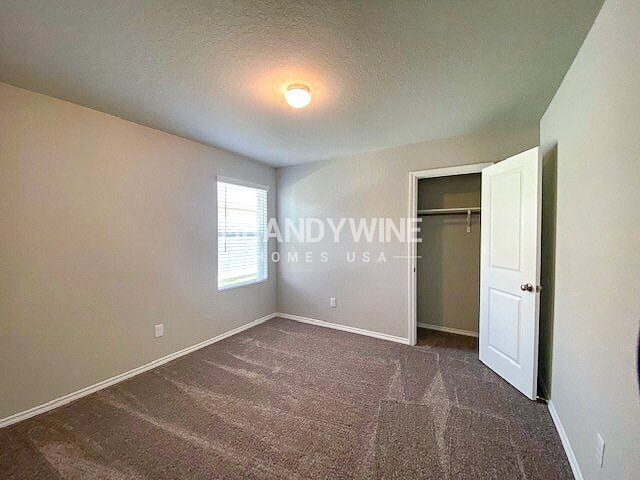 Building Photo - 7018 Winding Shelf