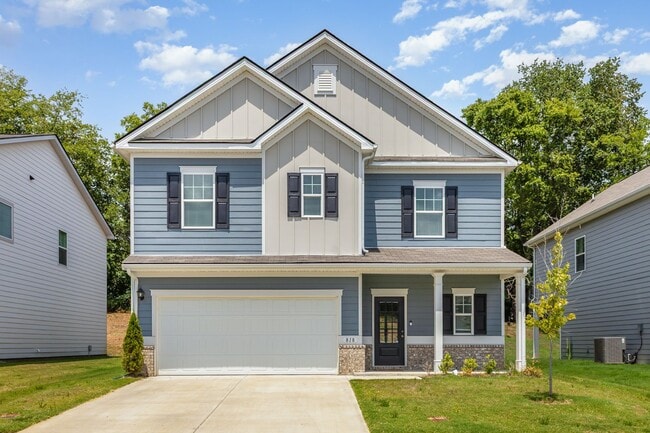 Primary Photo - Charming 3-Bedroom Home in Columbia – Avai...