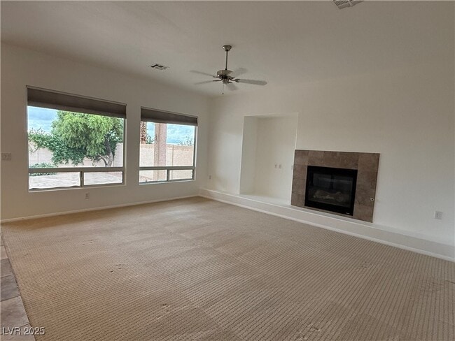 Building Photo - 320 Corsicana St