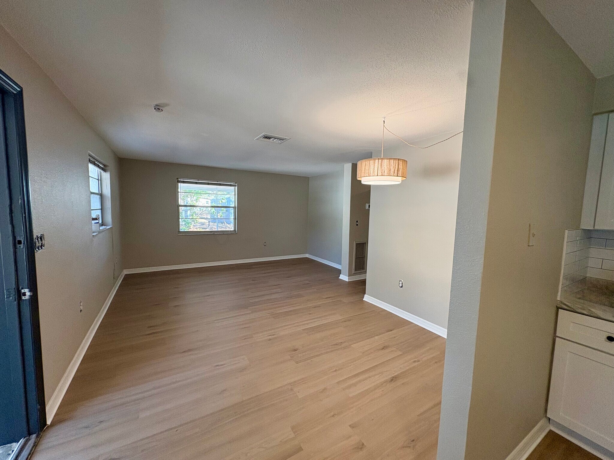 Building Photo - 153 New York Ave