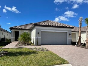 Building Photo - 11035 Devonbridge Dr