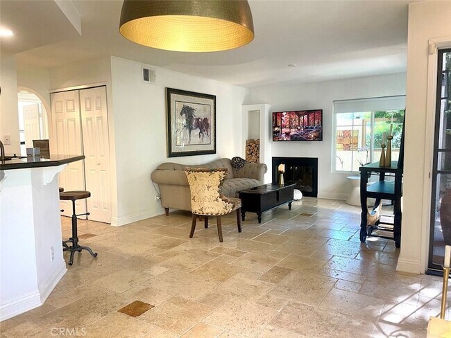 Building Photo - 26592 Las Palmas