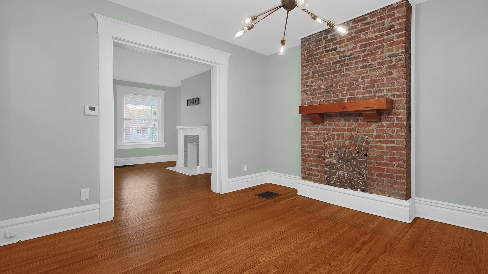 Building Photo - 739 Wilson Ave