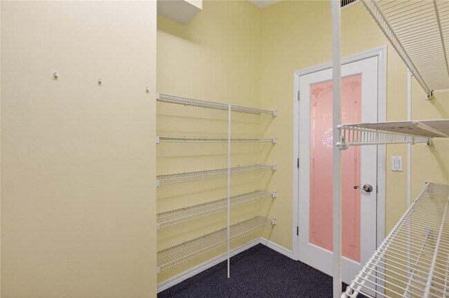 Building Photo - 2065 Oak Beach Blvd