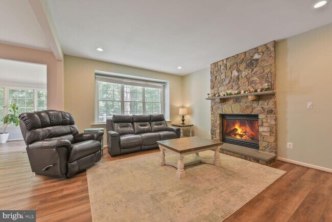 Building Photo - 5907 Tulloch Spring Ct