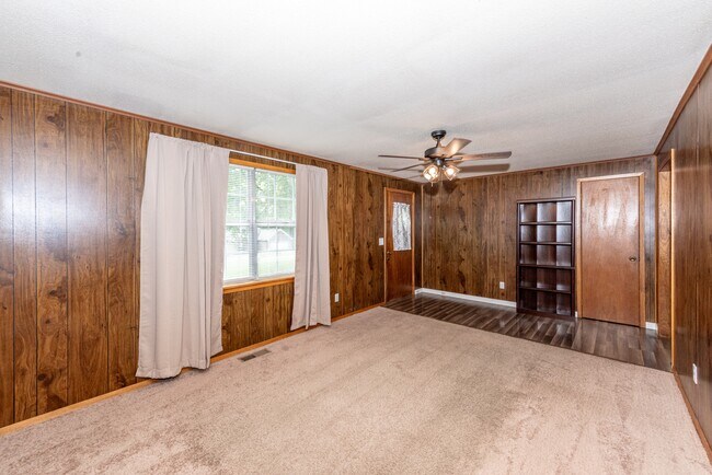 Building Photo - 2317 Piney Grove Church Rd