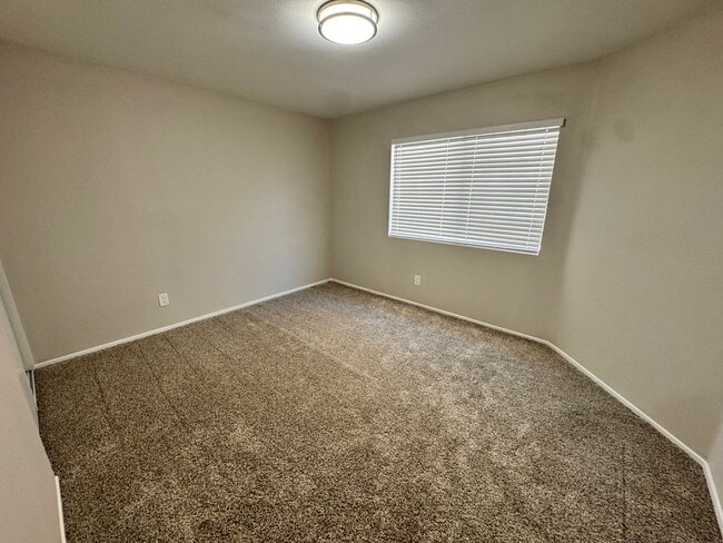 Building Photo - 3-Bedroom Moreno Valley Home – High Ceilin...