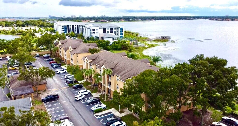 Building Photo - 7618 Pissarro Dr