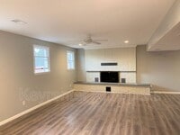 Building Photo - 840 Valentine View