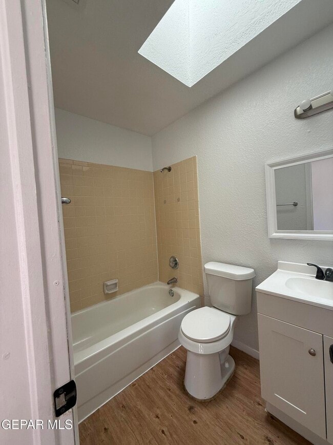 Building Photo - 1670 Jones Ln