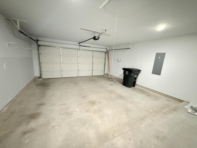 Building Photo - 8301 Grayson Trl