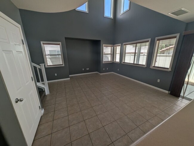 Building Photo - 9121 Spoonbill Ridge Pl